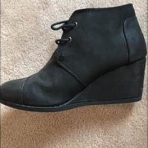Toms Wedge Booties